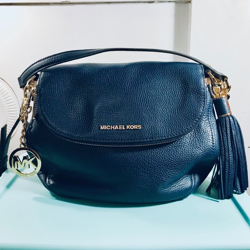 AUTHENTIC Michael Kors Bedford Purse
